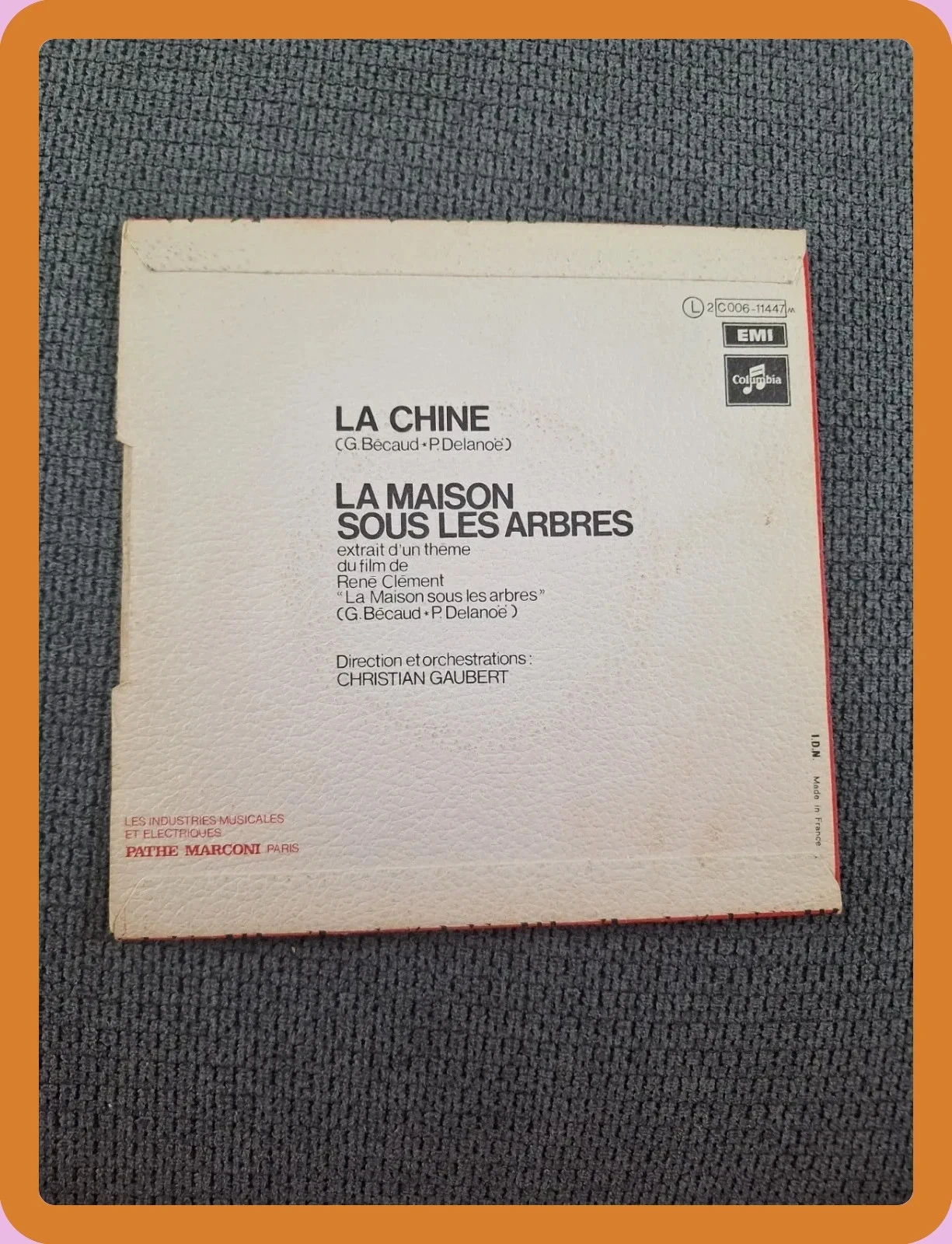 Disco de vinilo de 45 RPM de Gilbert Bécaud – photo 2